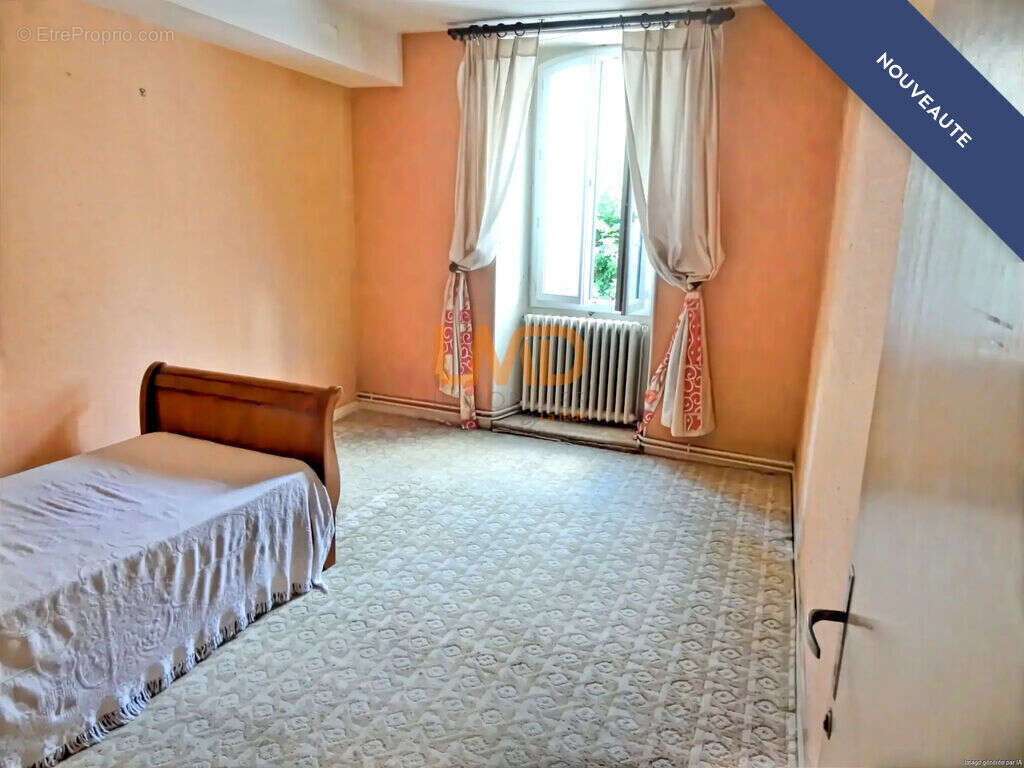 Maison 150 m2 sur étage centre ville - photo 10