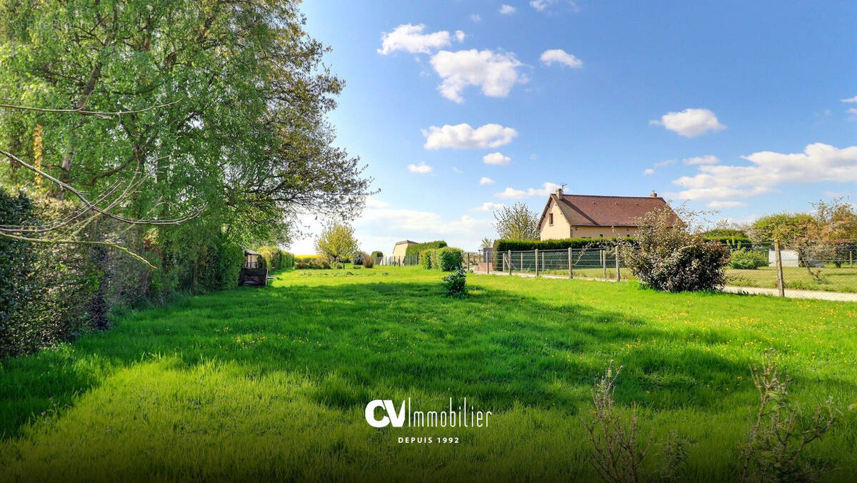 Terrain à CRASVILLE