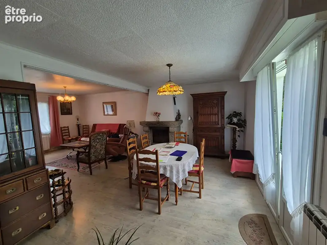 Landivisiau- Maison 6 pièces 121 m2 - photo 4