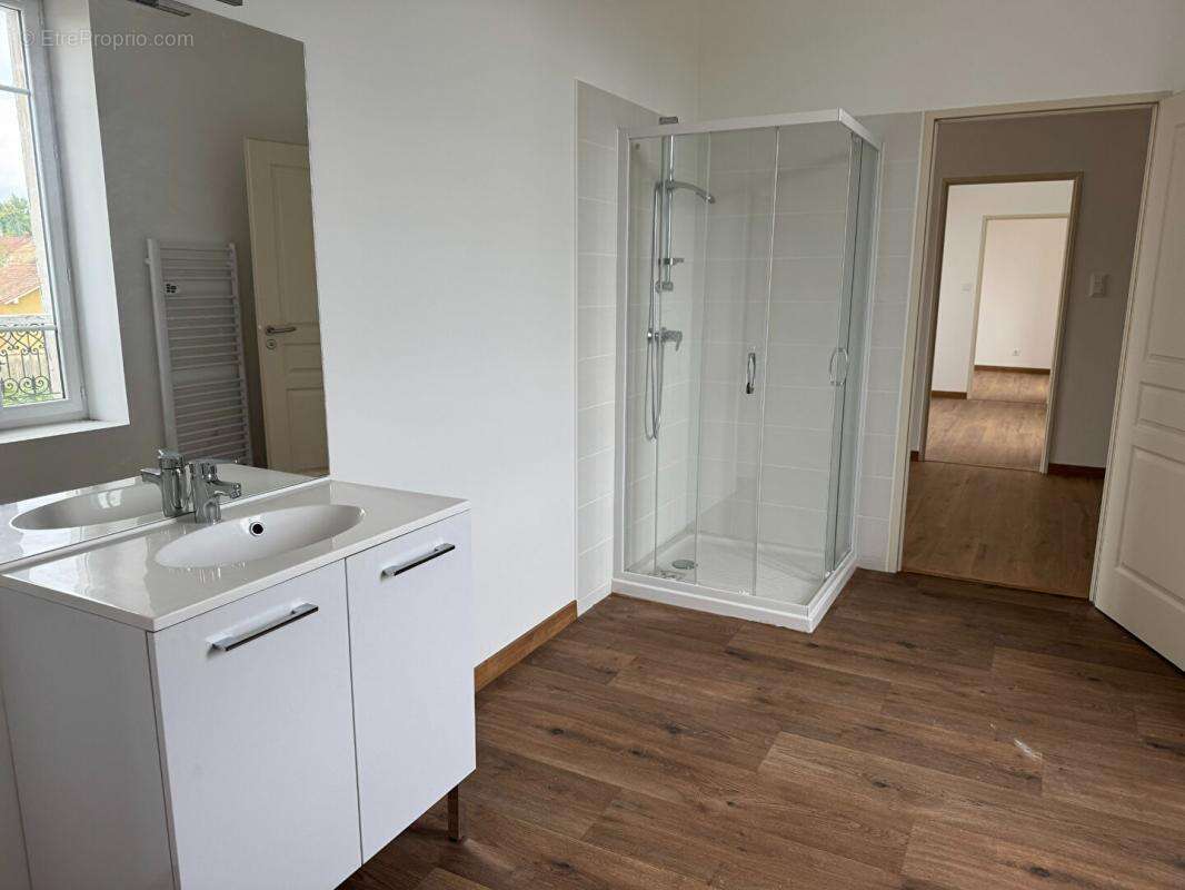 Maison à RAZAC-SUR-L&#039;ISLE