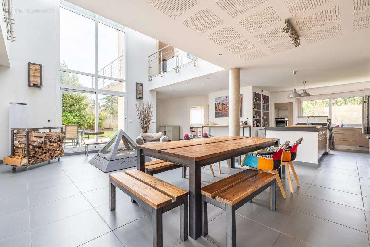 Maison à QUINCY-SOUS-SENART