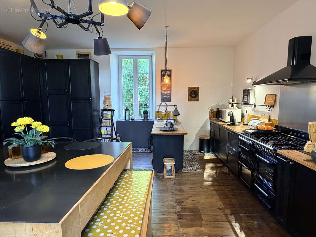 Maison à FOUQUEBRUNE