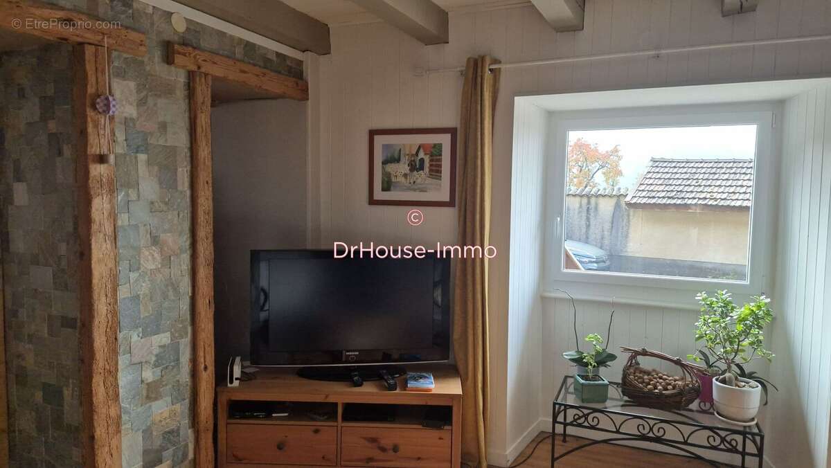 Maison à SAINT-JEAN-DE-THOLOME