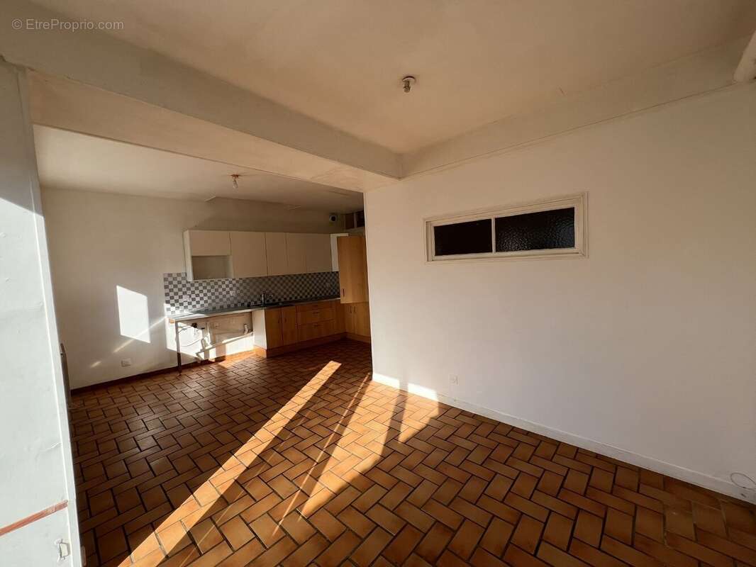 Maison à SAINT-CHERON