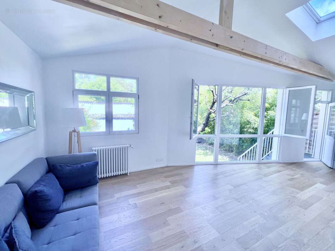 Photo 2 - Maison à VERRIERES-LE-BUISSON