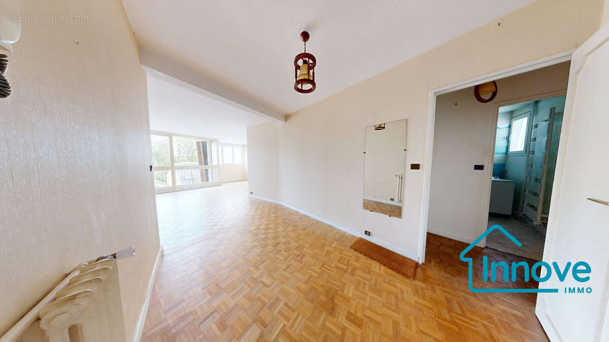 Appartement à VERSAILLES