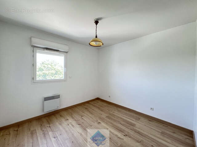 Appartement terrasse t4 - 117m2 - clim-ascenseur-box-parking-cave - photo 8