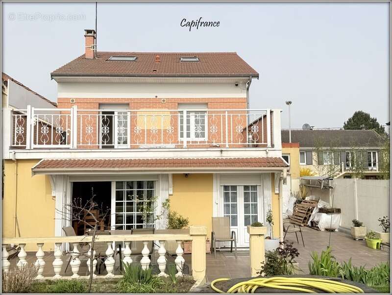 Maison à AULNAY-SOUS-BOIS