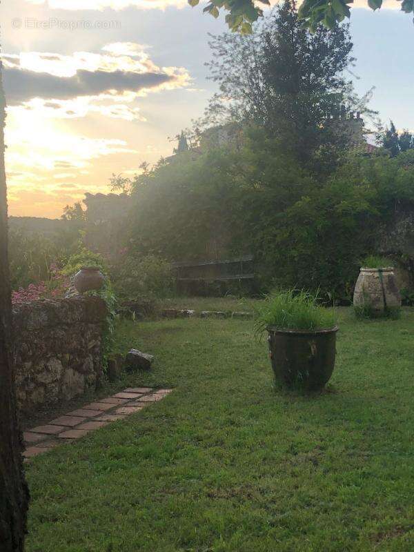 Maison à VALENCE-SUR-BAISE