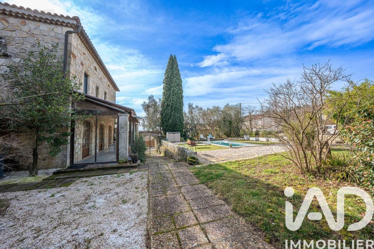 Photo 1 - Maison à SAINT-PRIVAT