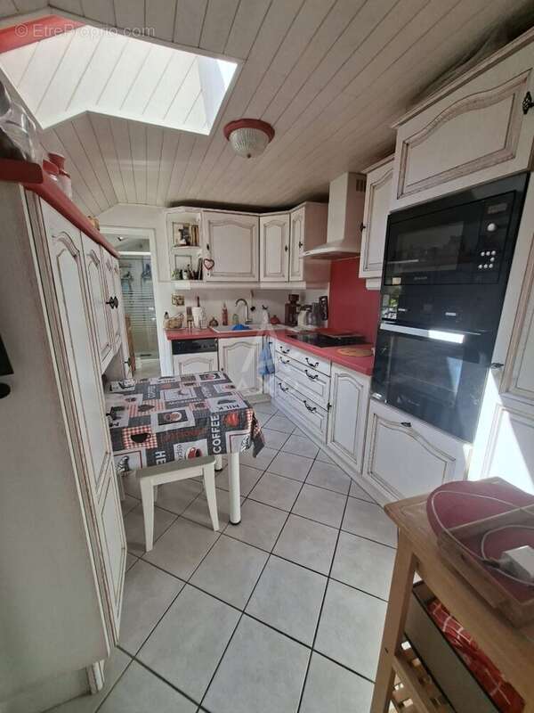 Maison à VARENNES-VAUZELLES