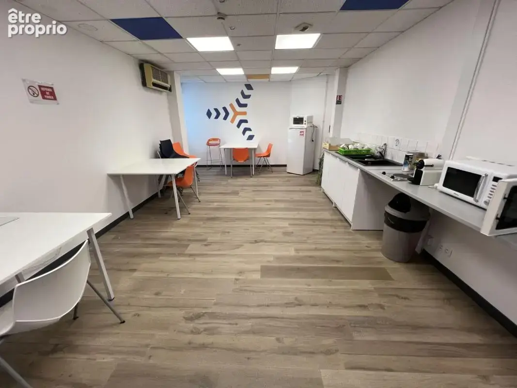 Commerce 4090 m² à Vertou  - photo 4