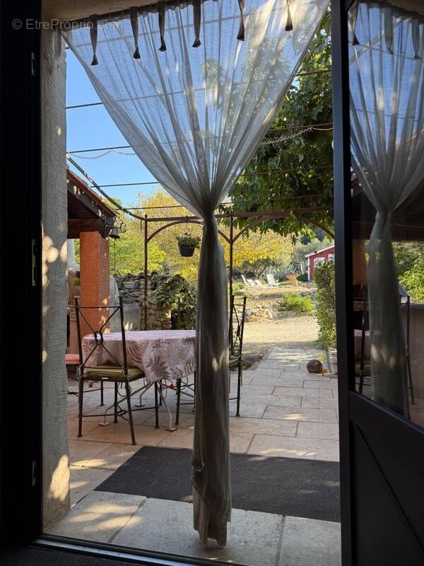 Maison à CHEVAL-BLANC