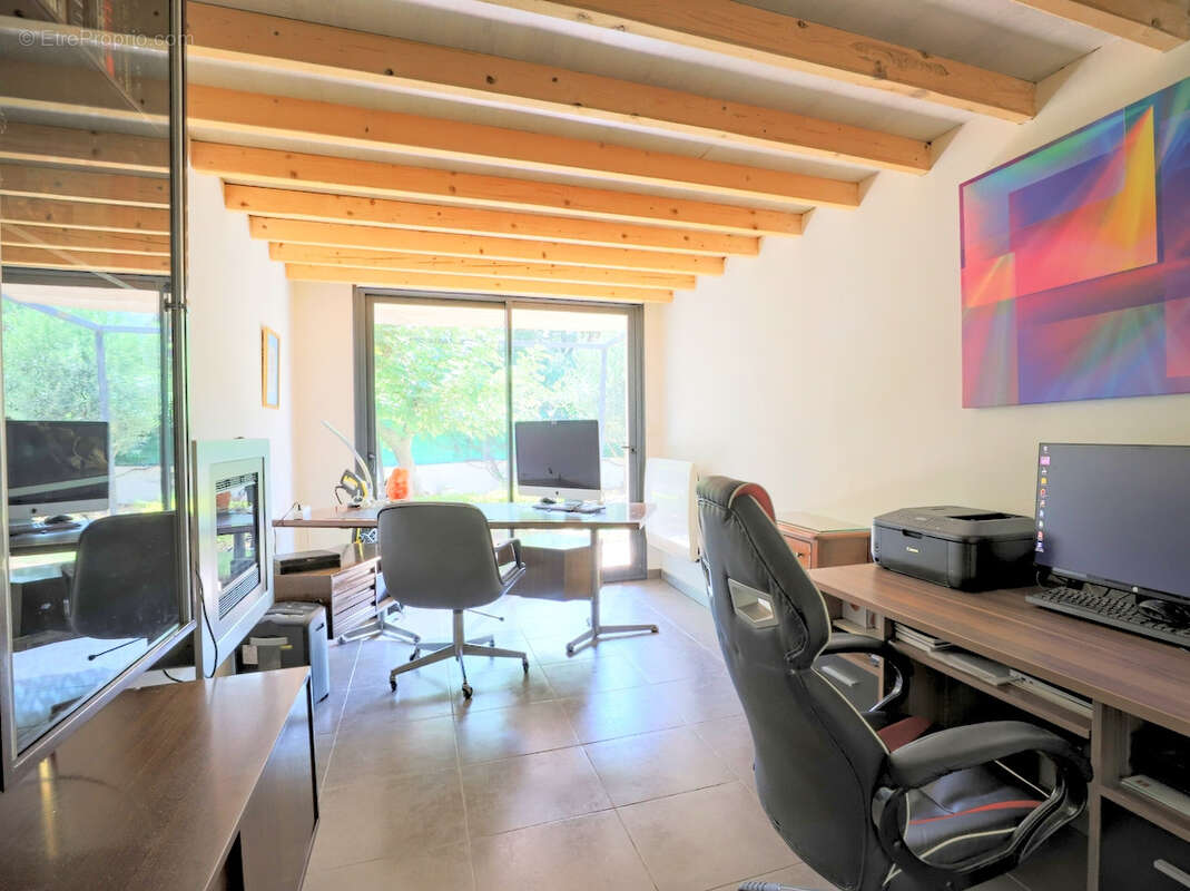 Maison à SOLLIES-PONT