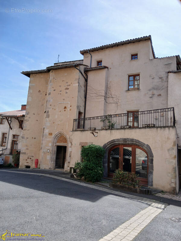 Maison à COURPIERE