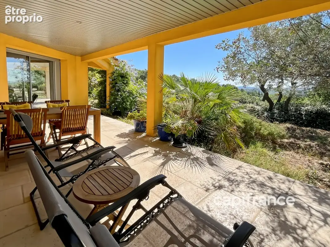 Villa contemporaine avec piscine à vendre SEILLANS (83) - photo 12