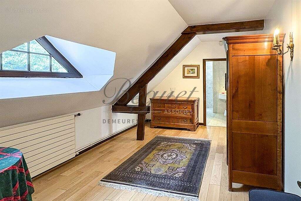 Maison à POIGNY-LA-FORET