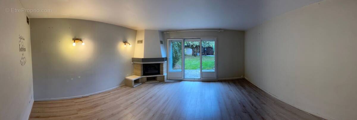 Photo 1 - Maison à VILLIERS-LE-BACLE