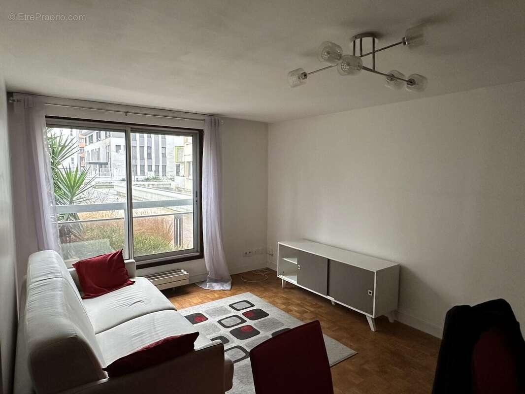 Appartement à SURESNES
