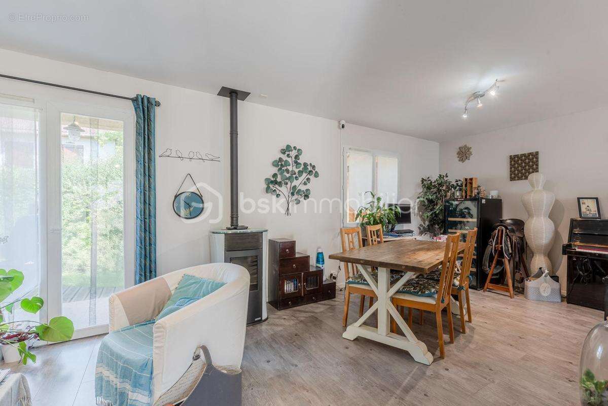 Maison 3 chambres possible 4 avec garage proche commodites au calme et sans vis a vis - photo 13
