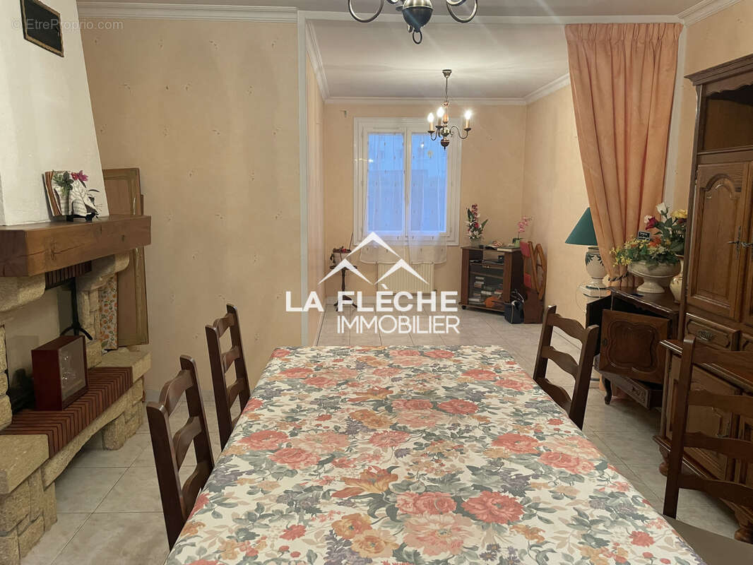 Maison à LA FLECHE