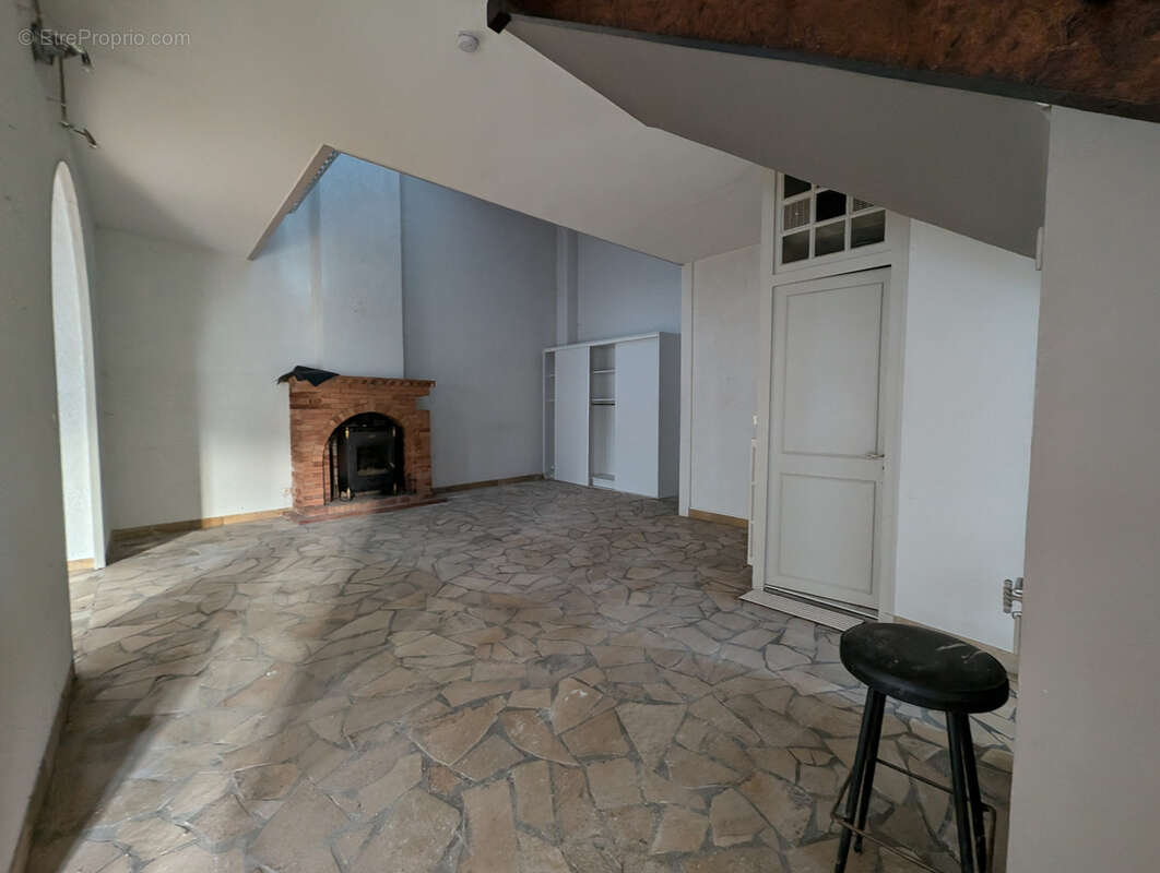 Maison de village atypique avec beaucoup de charme - photo 11