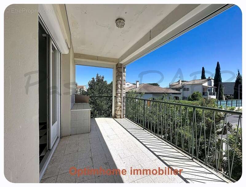 Appartement à SAUVIAN