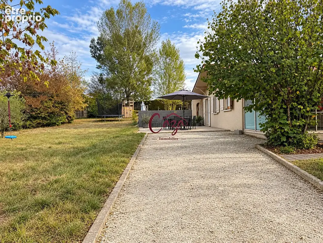 Photo Maison à Salleboeuf au prix de 306 000€