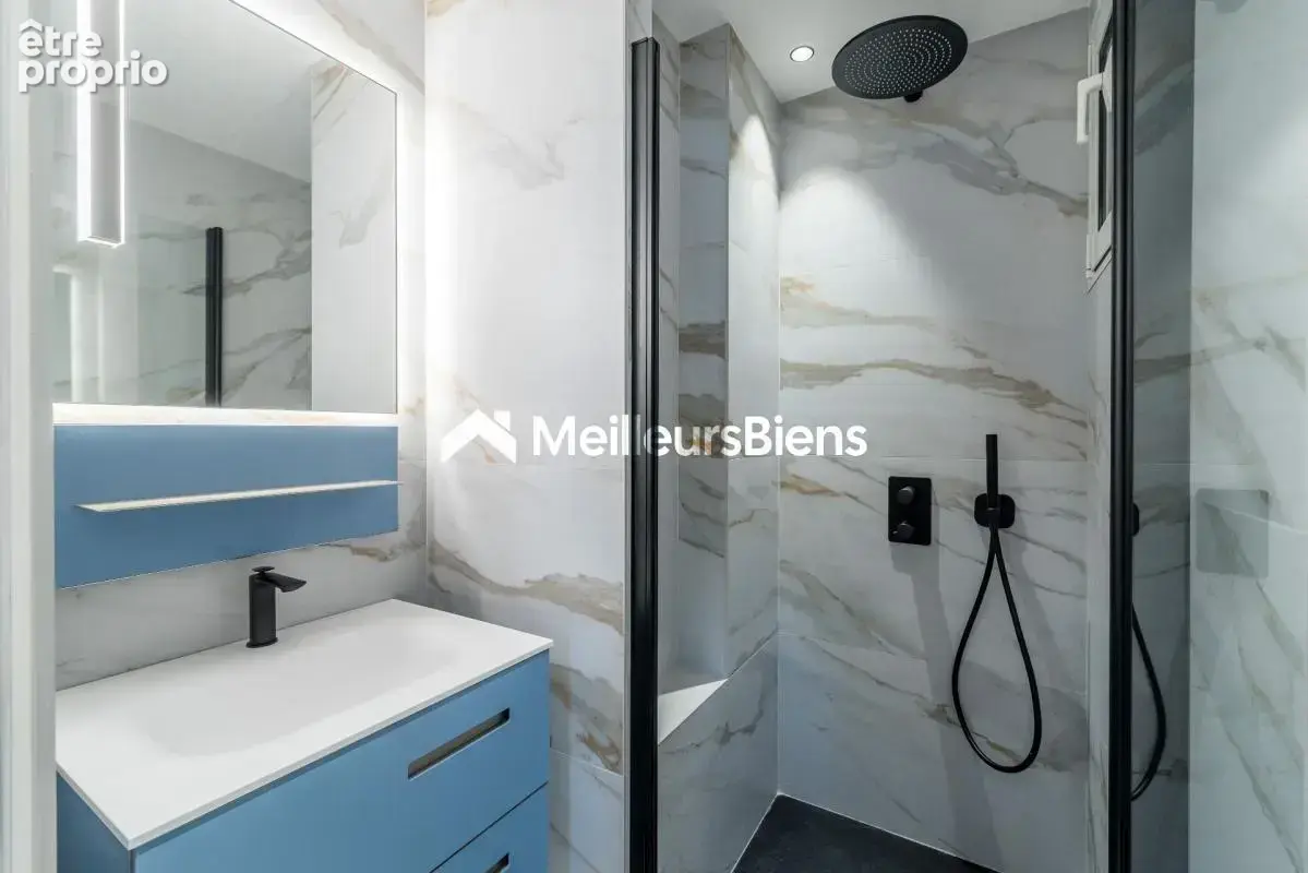 Cannes-Croisette, superbe appartement 4ème étage : 2 chambres, terrasse, vue mer - photo 17