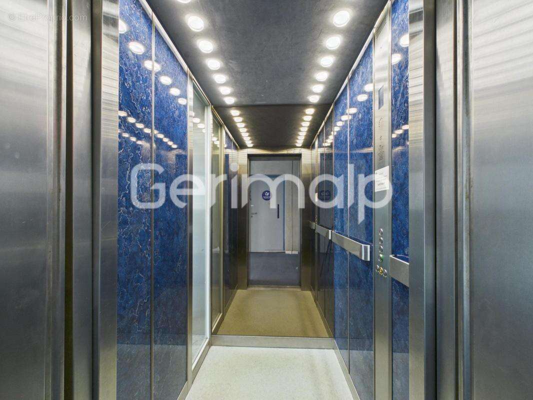 Vente - Appartement - 3 pièces + cuisine - 55 m² - 162 000 € - - photo 10