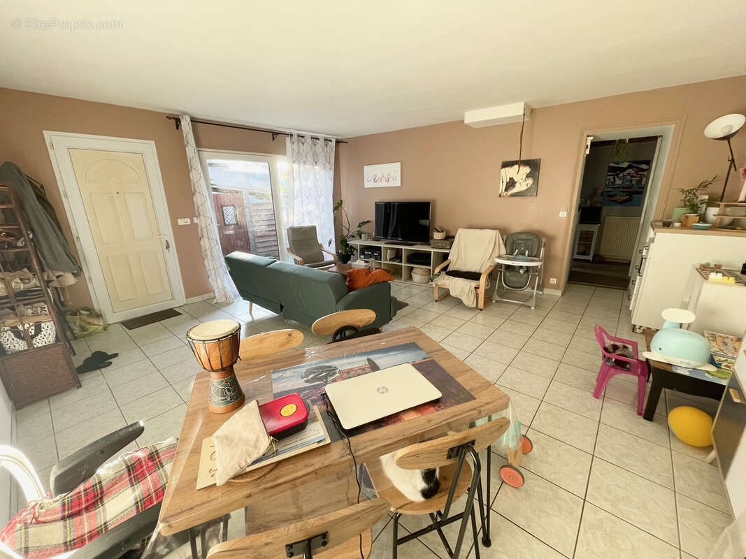 Maison à SAINT-ANDRE-DE-LA-MARCHE