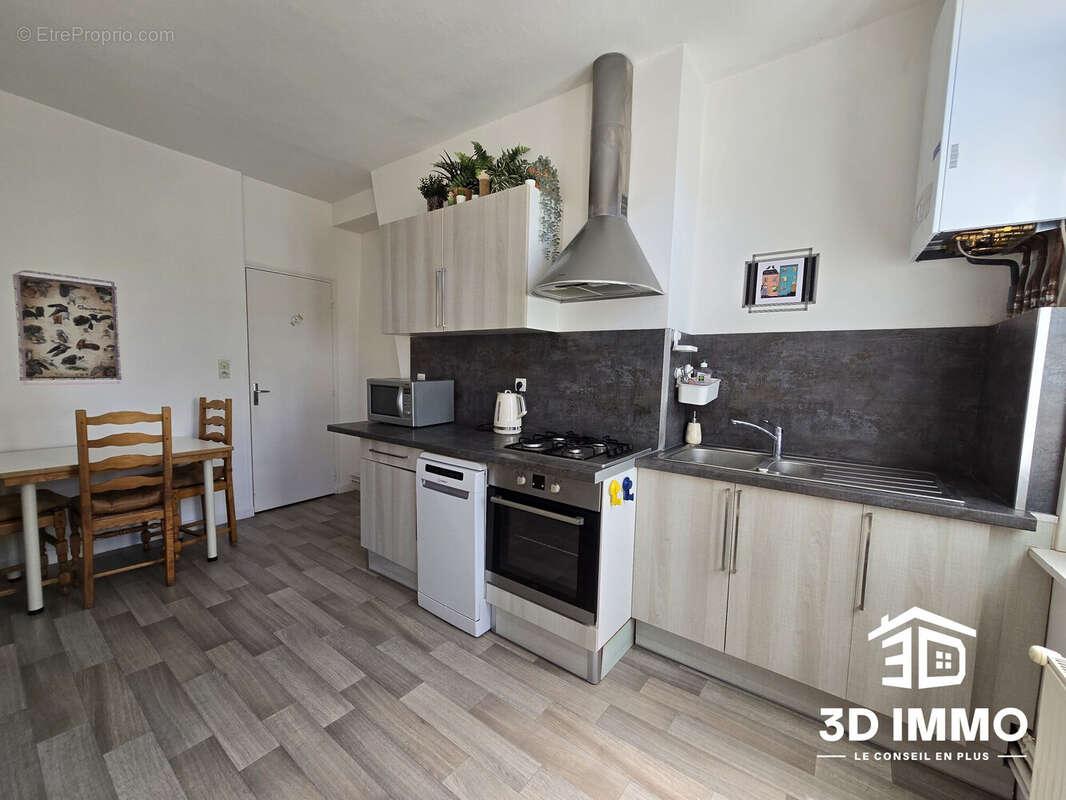 Appartement 272 m² à Avesnes-Sur-Helpe  - photo 3