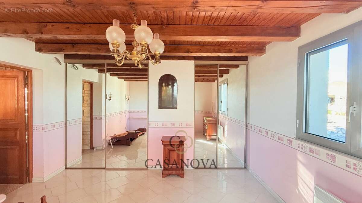 Maison à VILLENEUVE-LES-BEZIERS