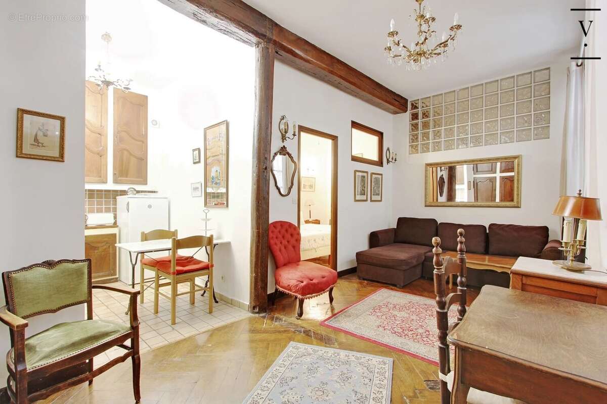 Appartement à PARIS-4E