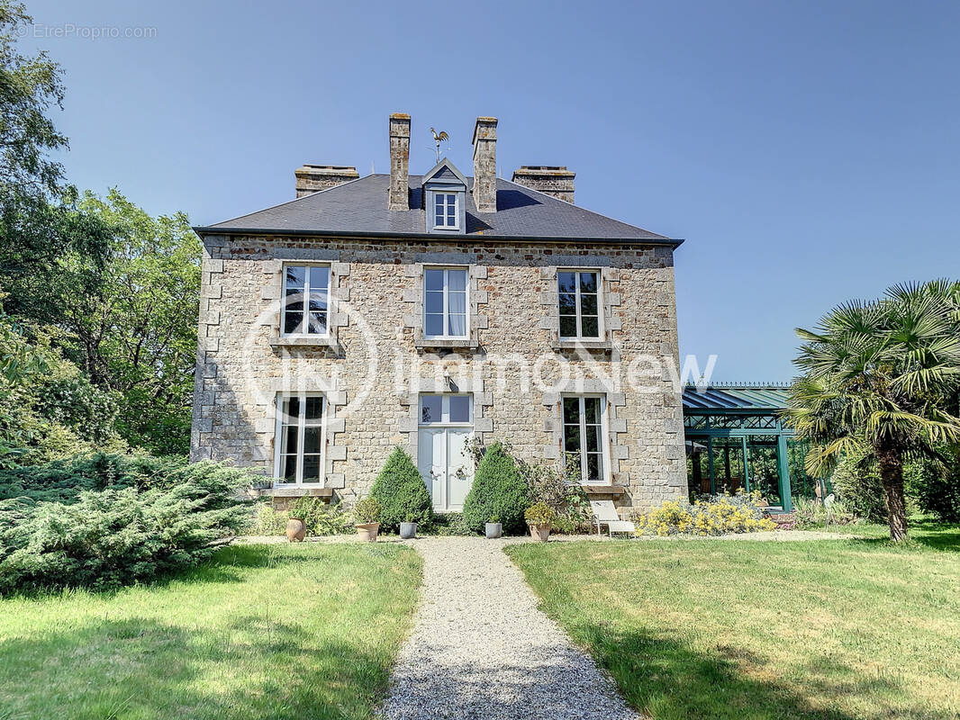 Maison à EQUILLY