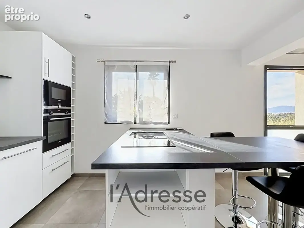 Appartement Duplex 4 pièces - 114 m² - PORTICCIO - Vue mer - Dernier étage - Garage - photo 4
