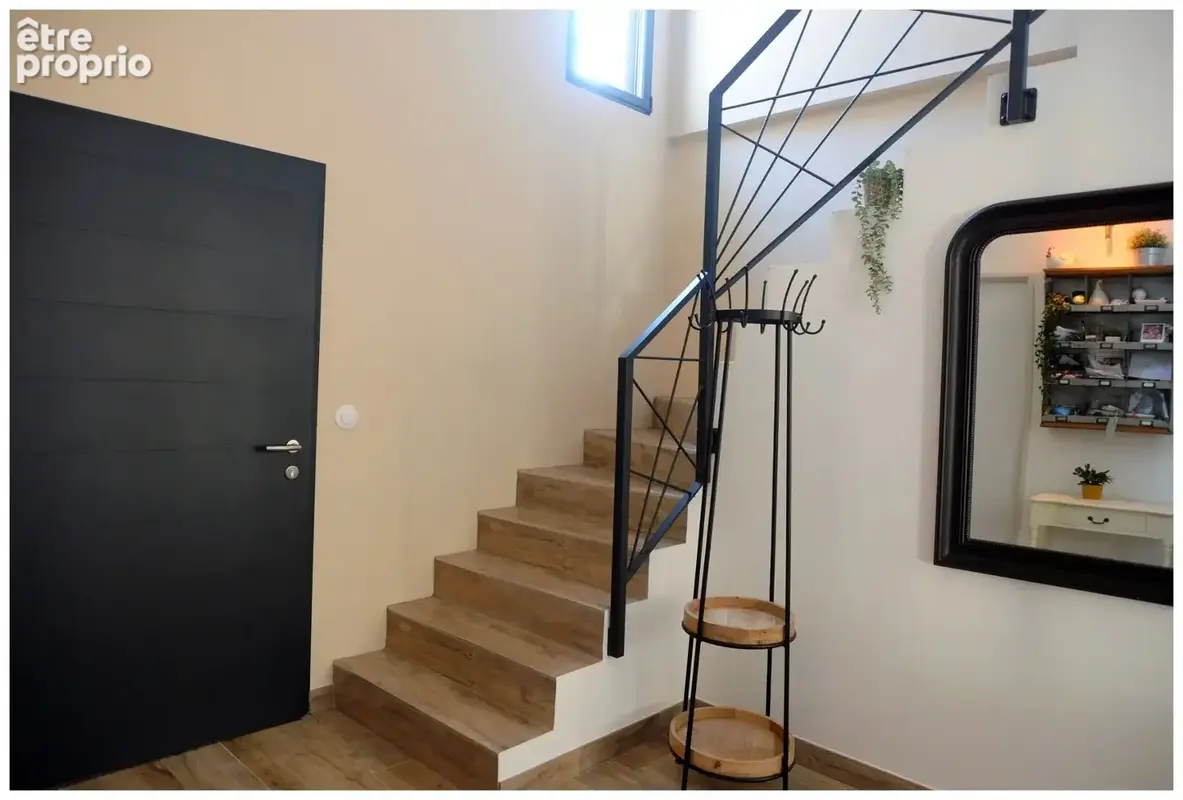 MONTBOUCHER SUR JABRON – 26740 (Drôme) France Villa T9 - 235 m² – 4 chambres - Terrain clos 800 m² -  Piscine - Garage - photo 12