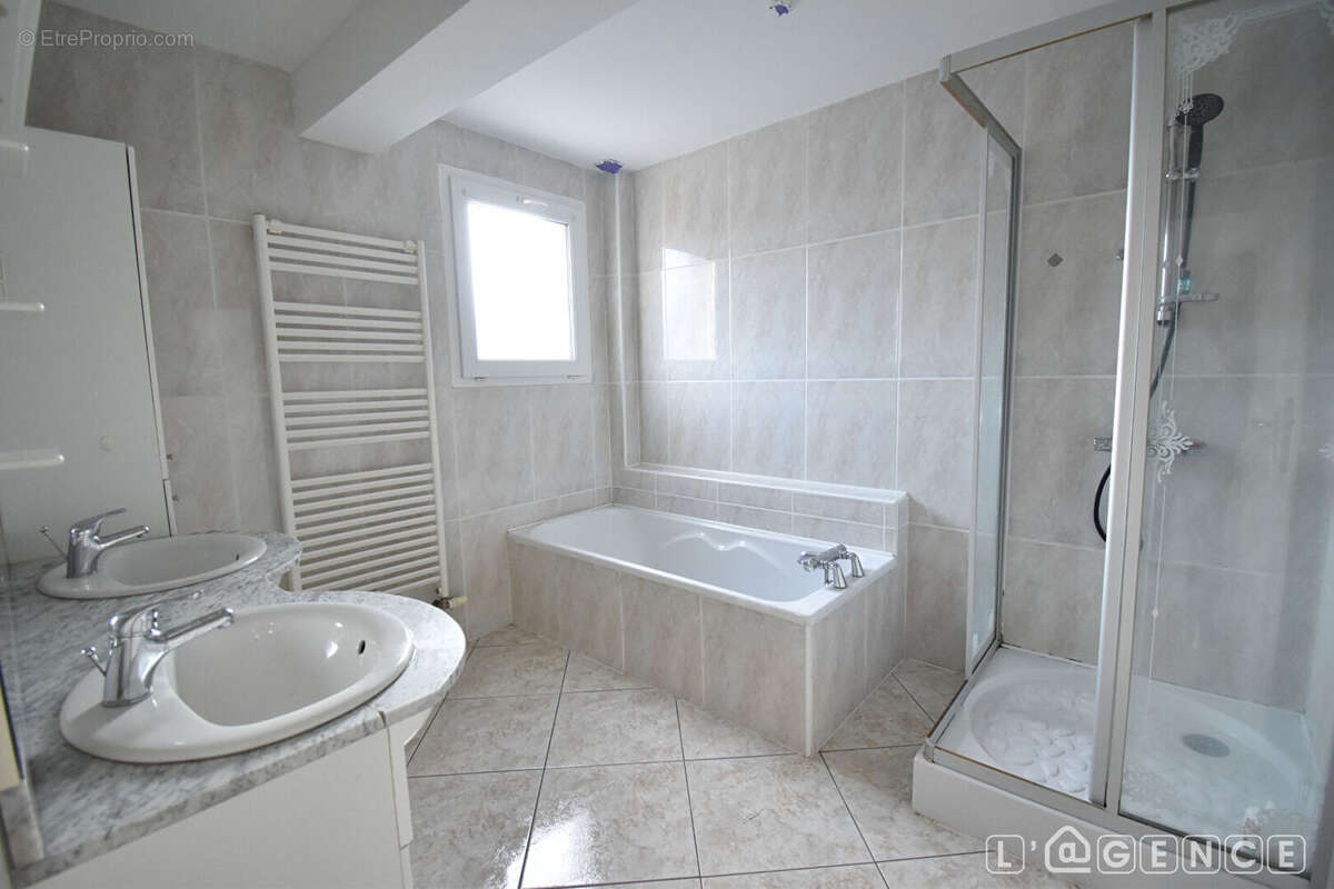 Appartement à SAINTE-MARGUERITE