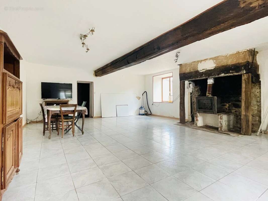 Maison 149 m² à Chirac  - photo 4