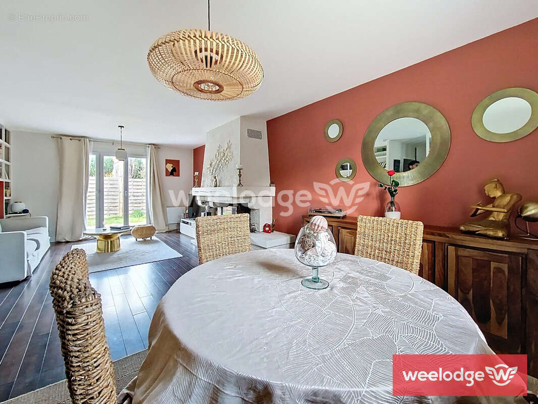 Maison à JOUY-LE-MOUTIER