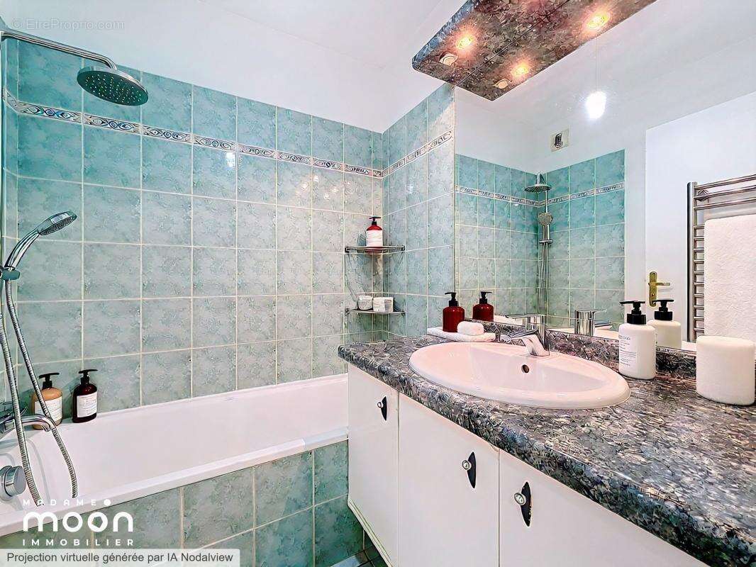 Appartement à LYON-8E