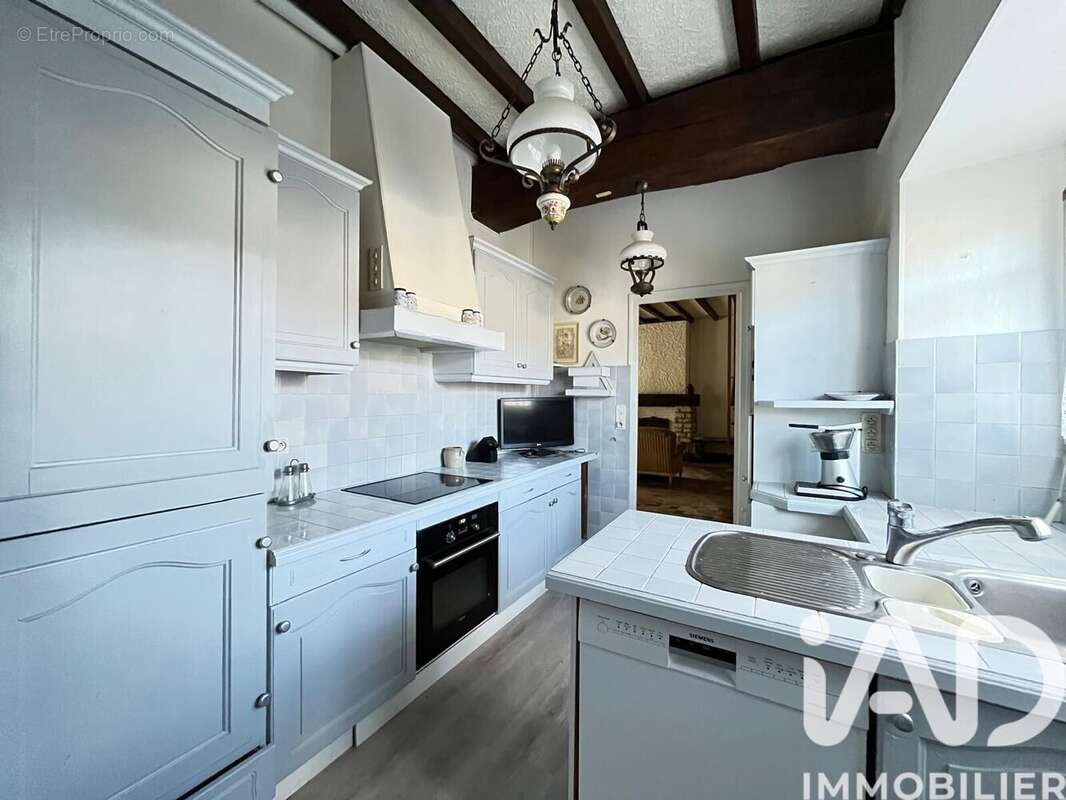 Maison 162 m² à Chantemerle  - photo 4