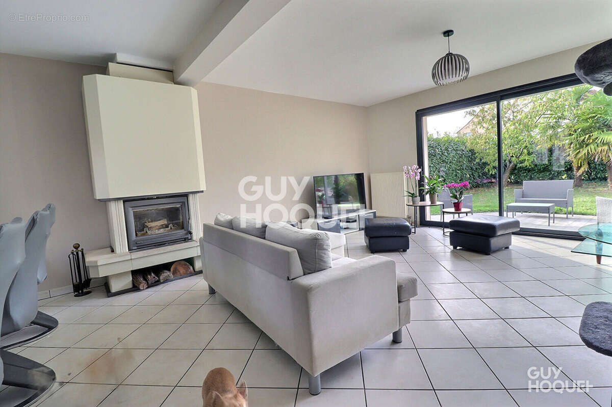 Maison à LE PLESSIS-PATE