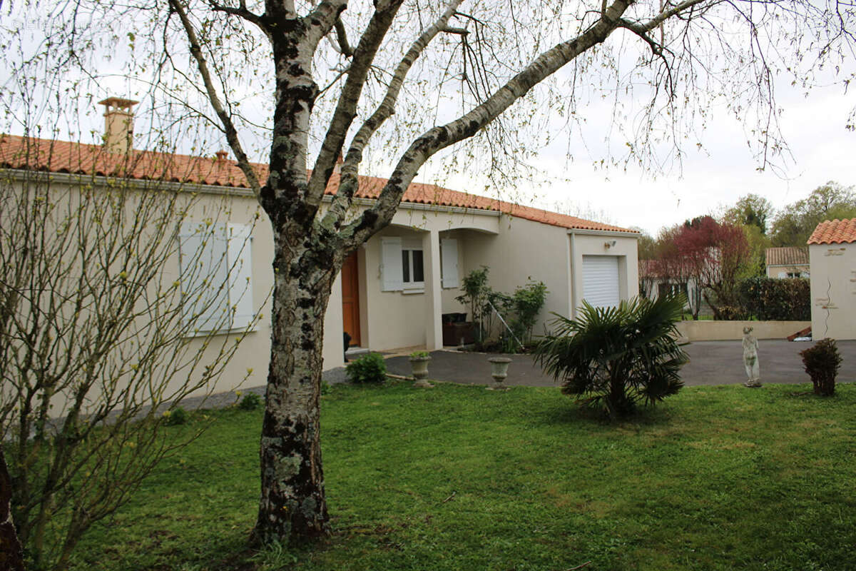 Maison à BREUIL-MAGNE