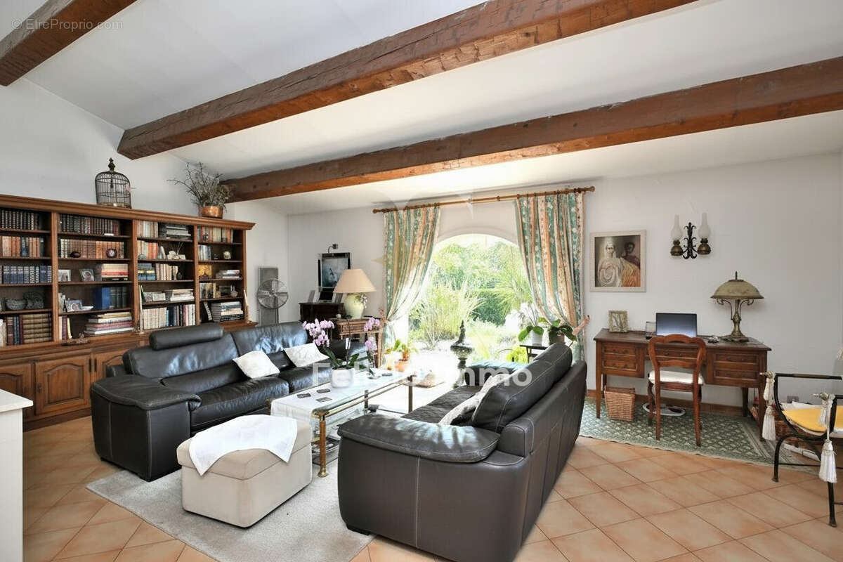 Maison à OPIO