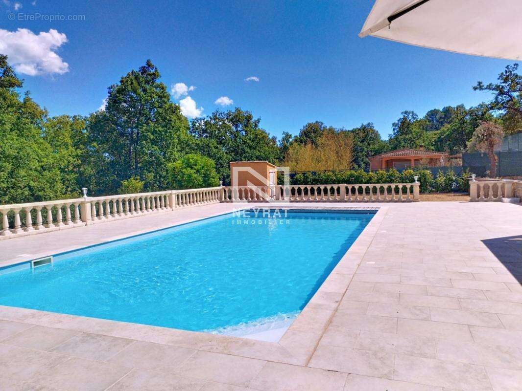 Fayence - maison de plain-pied - superbe espace piscine - double garage - photo 3