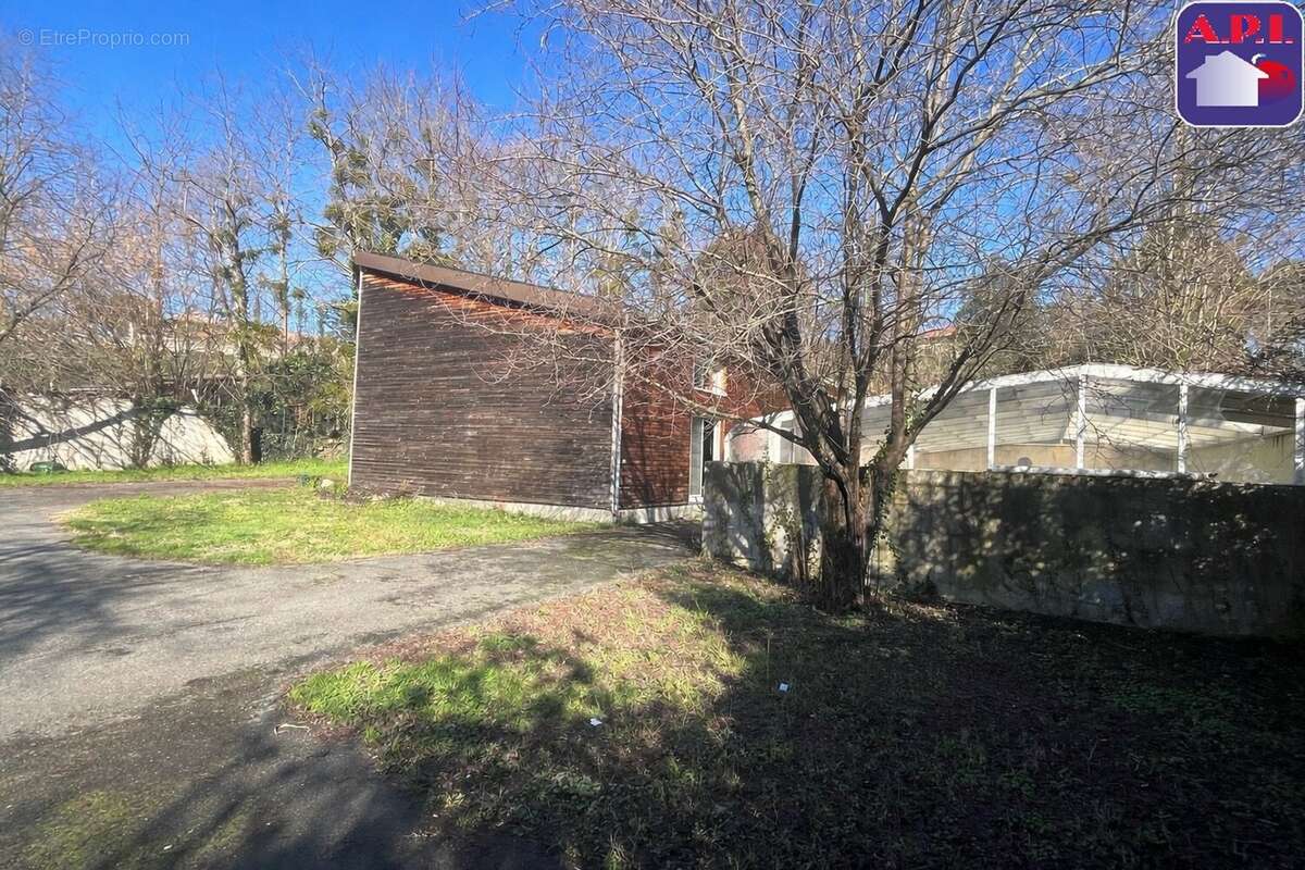 Maison à SAINT-JEAN-DU-FALGA