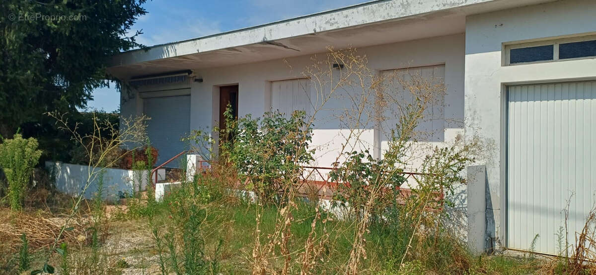 Villa plain pied proche tous commerces le passage - photo 11