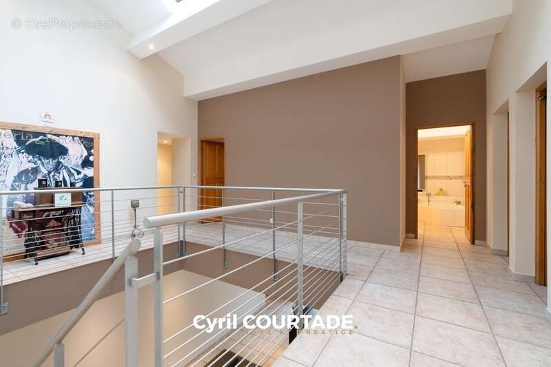 Beauvoisin, Dpt Gard (30), Maison en pierre de 236m² avec dépendance et piscine - Jardin de 247m² - photo 10