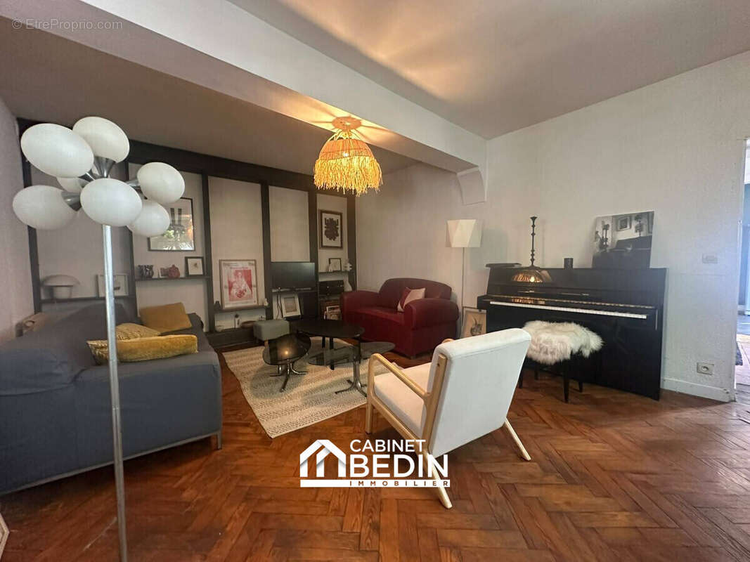 Maison 138 m² à Fronsac  - photo 4